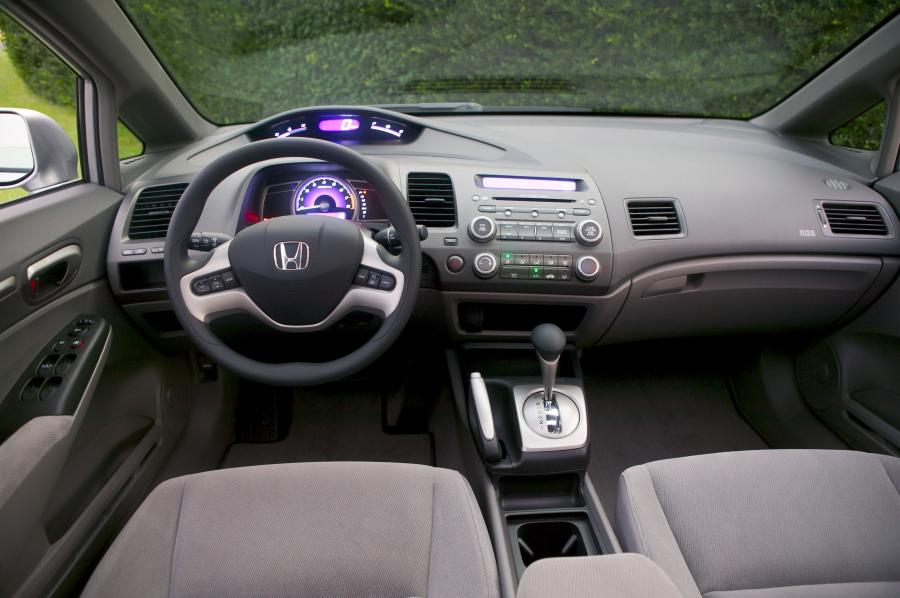  Honda Civic Sedan 2008 года  (фото 4 из 28)